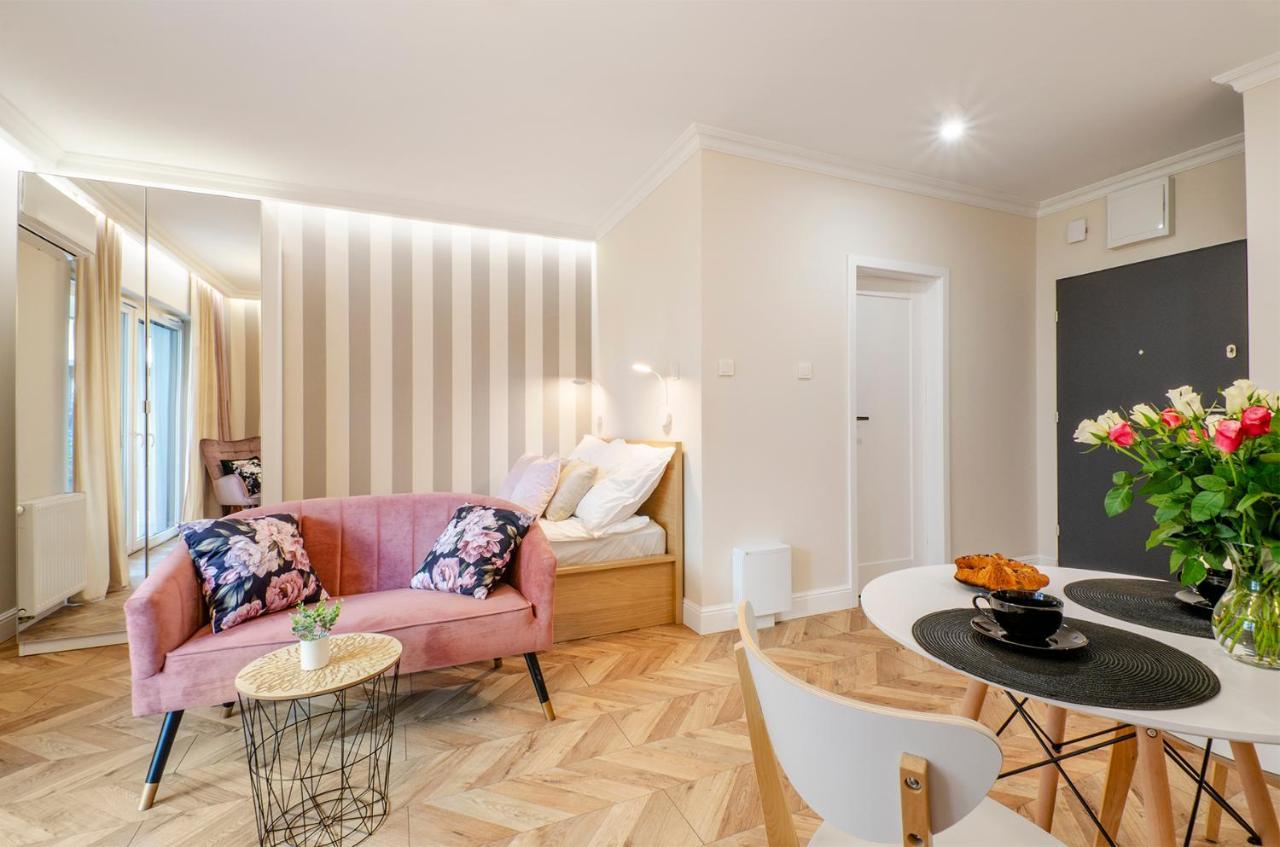 Sky Home- Rose Apartament -Manufaktura, Bezplatny Parking, Klima, Dostep Na Kod وودج المظهر الخارجي الصورة