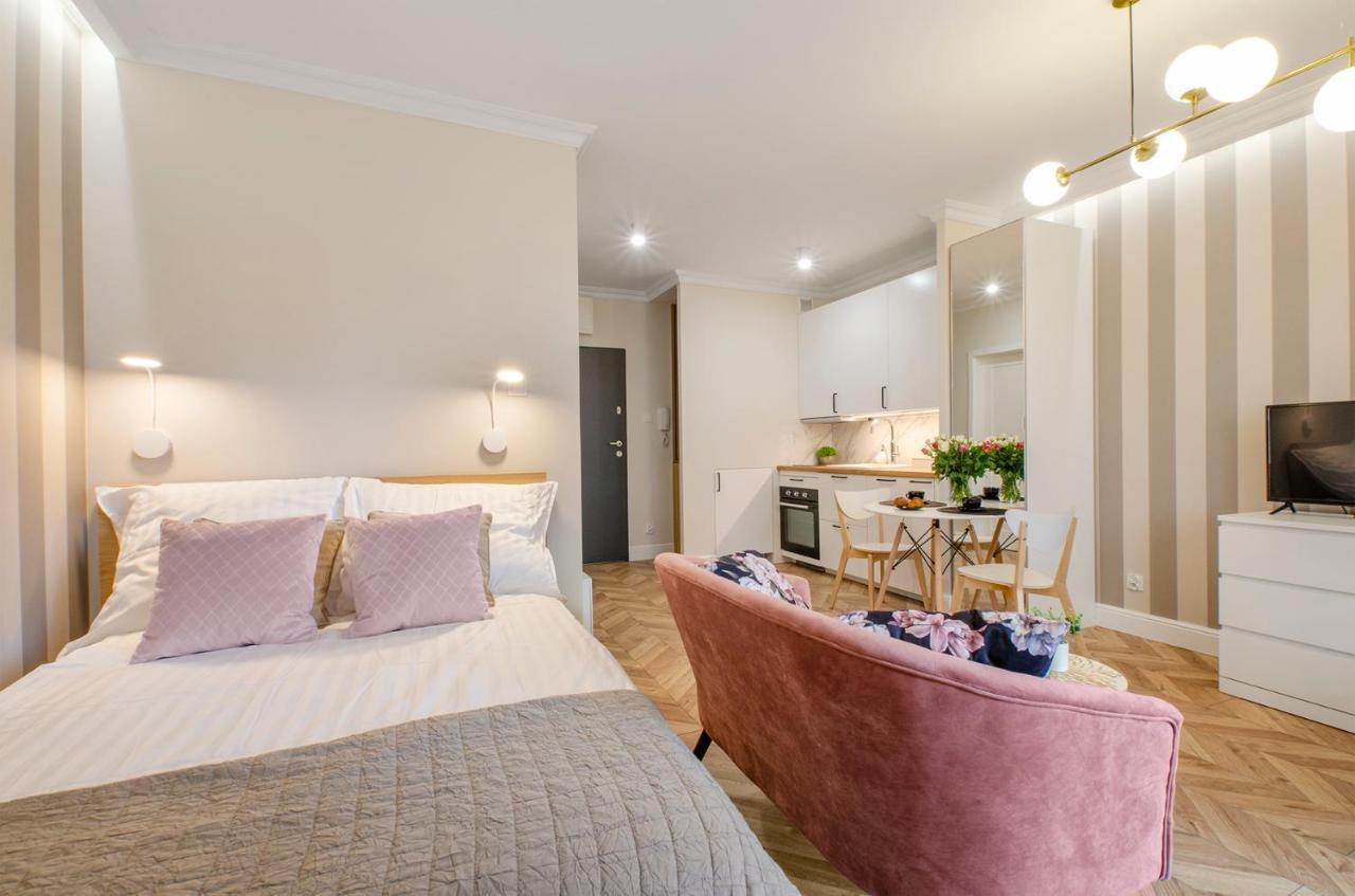 Sky Home- Rose Apartament -Manufaktura, Bezplatny Parking, Klima, Dostep Na Kod وودج المظهر الخارجي الصورة